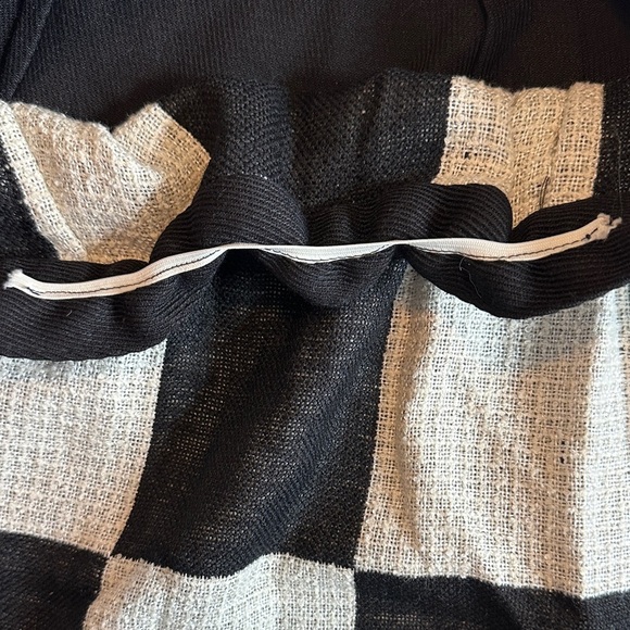 Vintage 80s Platinum Petites Black and Cream Checkered Blazer and Skirt Set - Picture 7 of 11